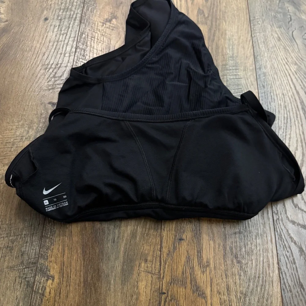 Nike Womens XL One Piece Swimsuit Black Ribbed Racerback Shelf Bra Cutout Back